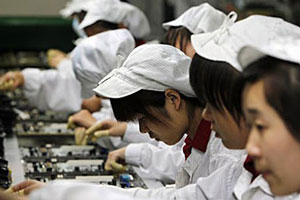 Китайские сборщики iPhone объявили забастовку