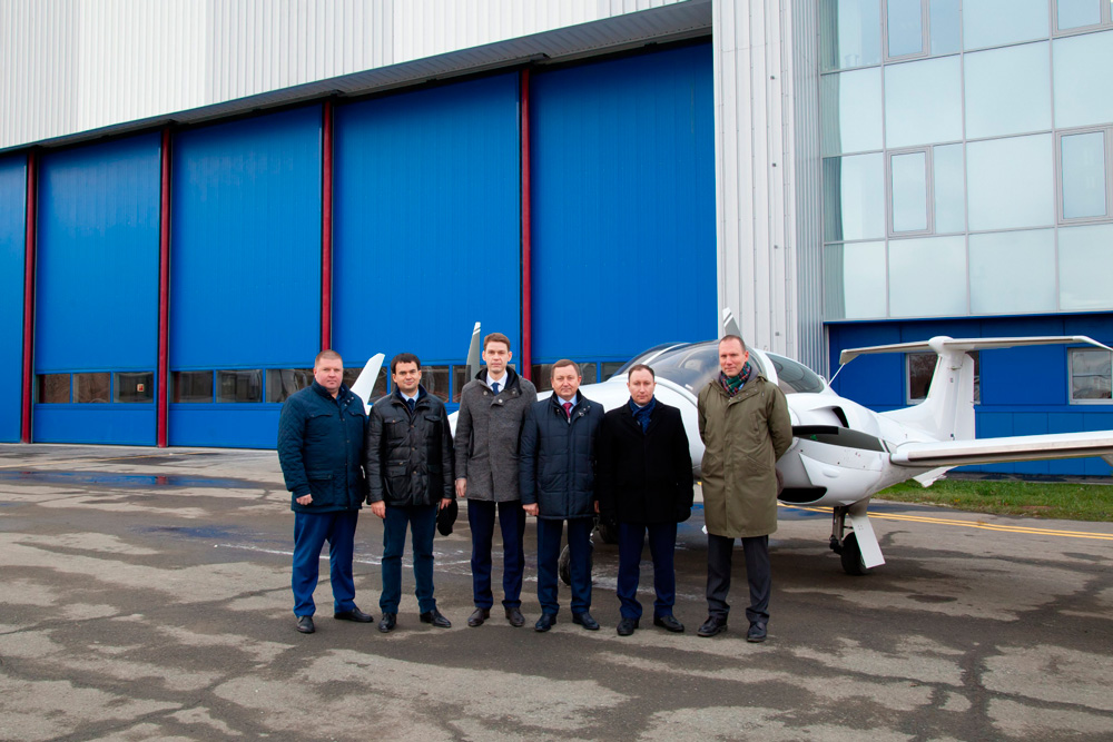 Депутаты Законодательного Собрания осмотрели площадку «Уктус» ОЭЗ «Титановая долина»