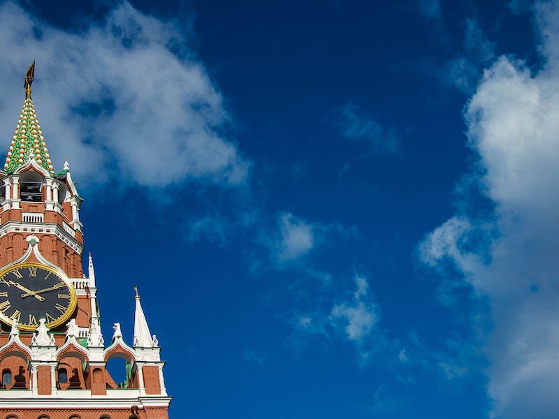 Пьяный москвич пытался заехать в Кремль прямо на своей машине