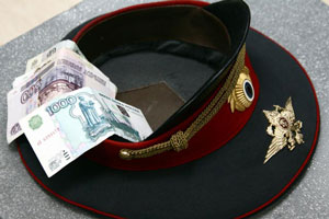 В Алапаевске под суд двух полицейских отправили за 5 тысяч рублей