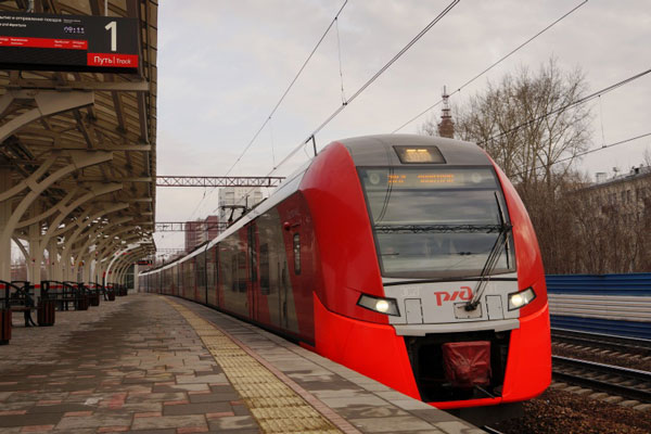 Начальник СвЖД и Глава Екатеринбурга обсудили перспективы развития проекта «городская электричка» Начальник СвЖД и Глава Екатеринбурга обсудили перспективы развития проекта «городская электричка»