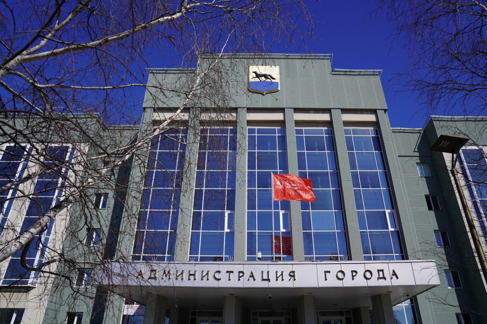 В Сургуте не могут избрать нового главу  | В Югре застопорились выборы мэра важного города 