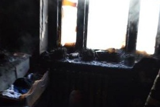 В Перми из задымленного подъезда спаслись 50 человек, 6 эвакуировали спасатели