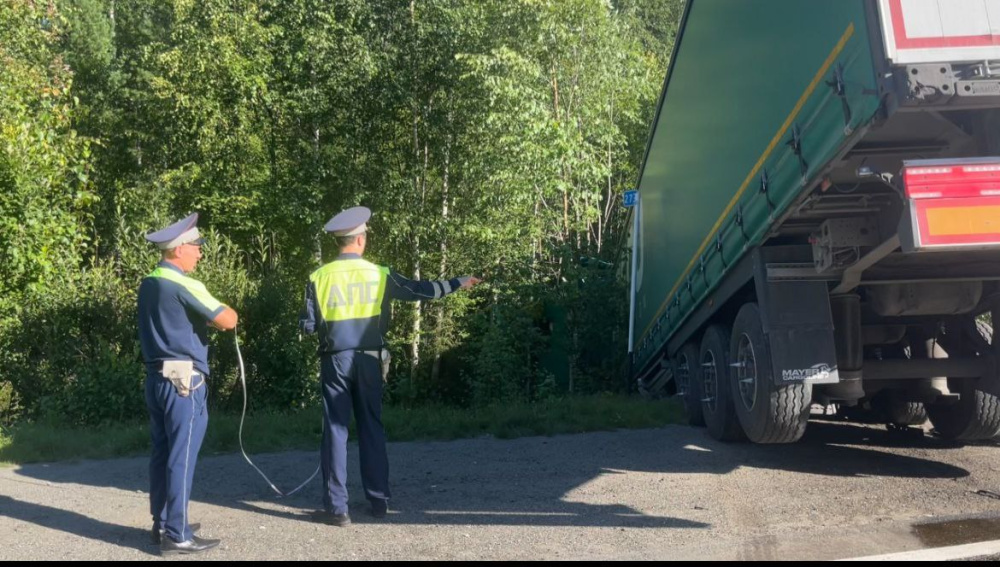В Свердловской области на трассе разбился житель Екатеринбурга  | Житель Екатеринбурга погиб на серовской трассе 
