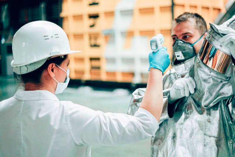 Губернатор рассказал об успешном опыте работы предприятий в условиях COVID-19 Губернатор рассказал об успешном опыте работы предприятий в условиях COVID-19