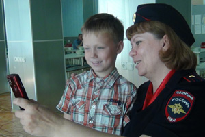 В Челябинской области чебаркульские полицейские рассказали подросткам о «безопасном селфи»