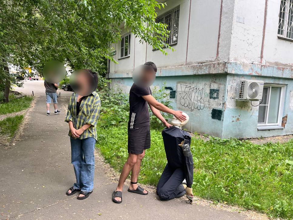 В Челябинске троих похитителей девушки отдали под суд  | В Челябинске под суд отданы трое похитителей девушки 