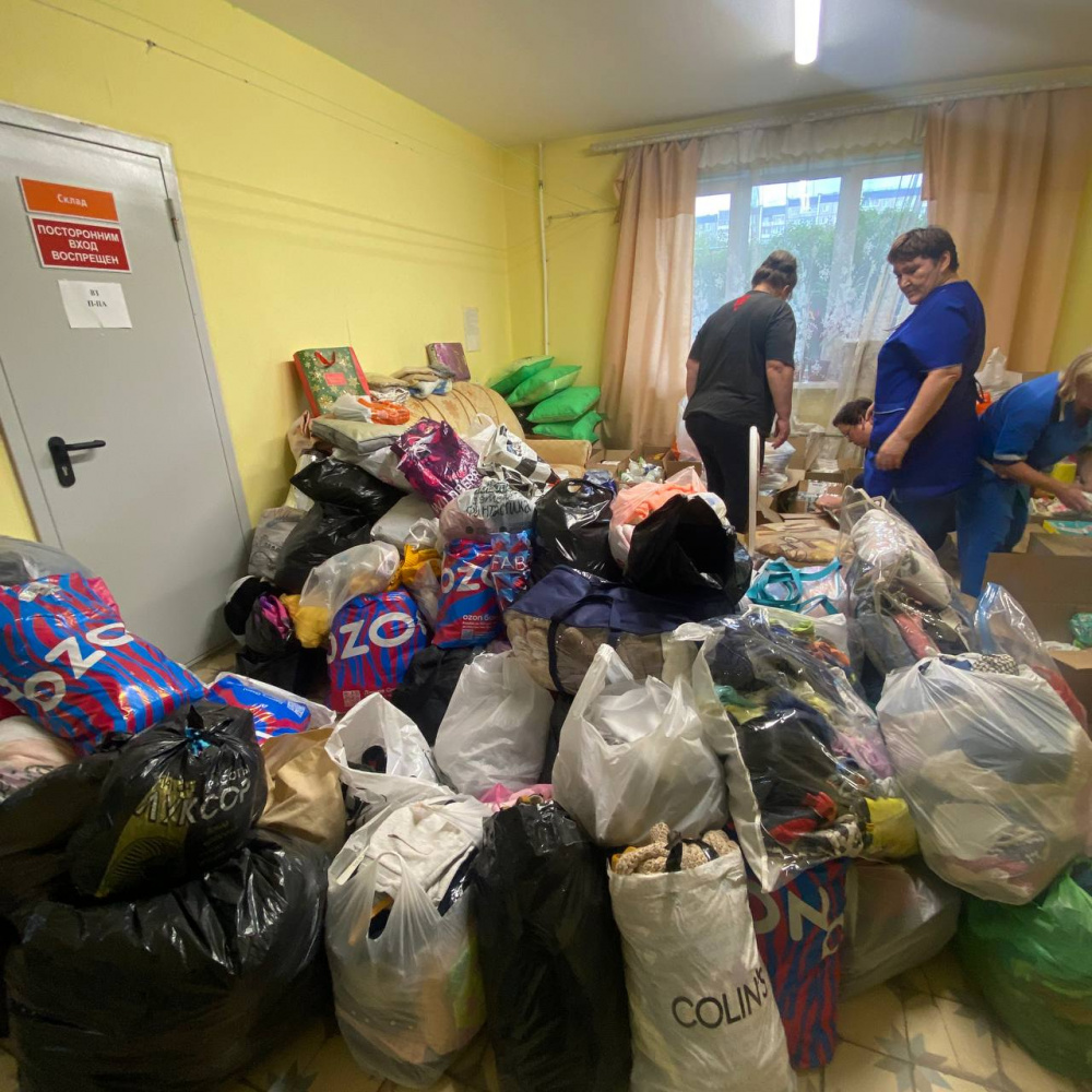 Тагильчане помогают землякам, лишившимся жилья после обрушения пятиэтажки  | Лишившимся крова жителям Нижнего Тагила собирают помощь 