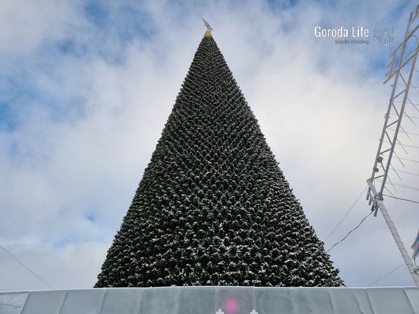 Главная ёлка Первоуральска поменяет своё месторасположение | В Первоуральске новогоднюю ёлку поставят на новом месте Главная ёлка Первоуральска поменяет своё месторасположение | В Первоуральске новогоднюю ёлку поставят на новом месте