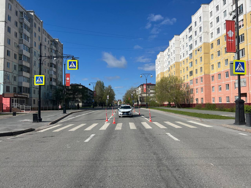 В Тюменской области машина сбила женщину с ребёнком | Женщина с ребёнком попали под машину в Тобольске В Тюменской области машина сбила женщину с ребёнком | Женщина с ребёнком попали под машину в Тобольске