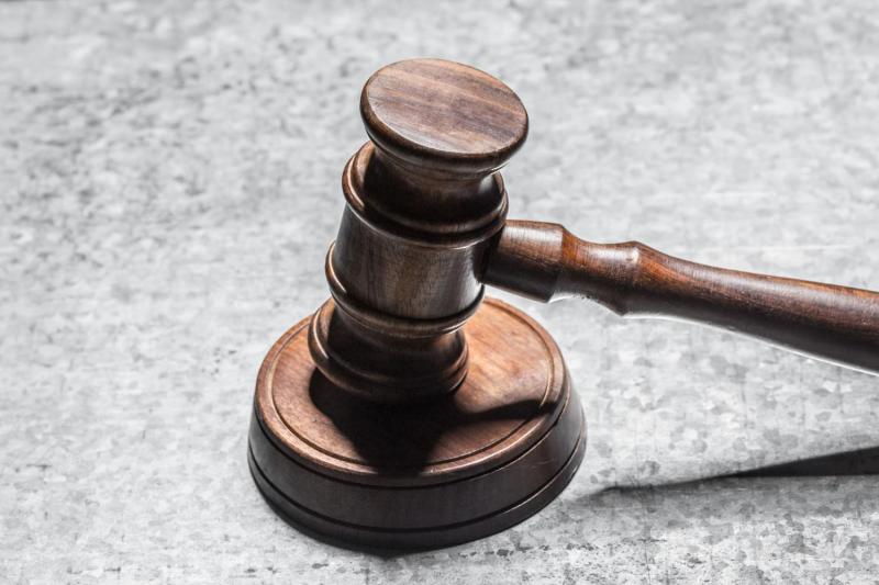 Находка в лесу обернулась колонией: уральца осудили за хранение пороха | Житель Свердловской области осужден почти на 3 года за хранение пороха