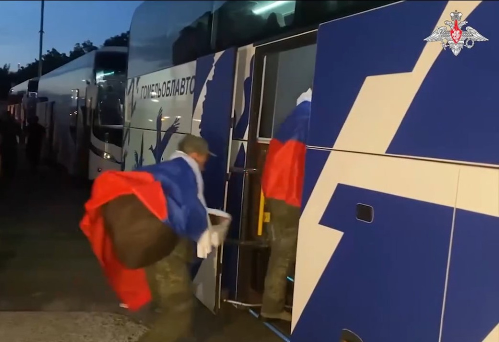 Киевский режим освободил из плена ещё троих свердловчан  | Ещё три жителя Свердловской области освобождены из плена 