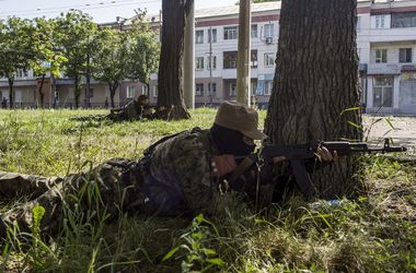 Ополченцы уничтожили отряд нацгвардии под Донецком Ополченцы уничтожили отряд нацгвардии под Донецком