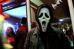 В Мексике зомби обокрали ювелирный магазин В Мексике зомби обокрали ювелирный магазин