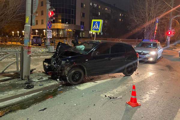 В Екатеринбурге в ДТП пострадала 10-летняя девочка-пассажир