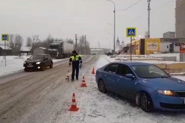 В Екатеринбурге в ДТП пострадали две девочки 7 и 9 лет