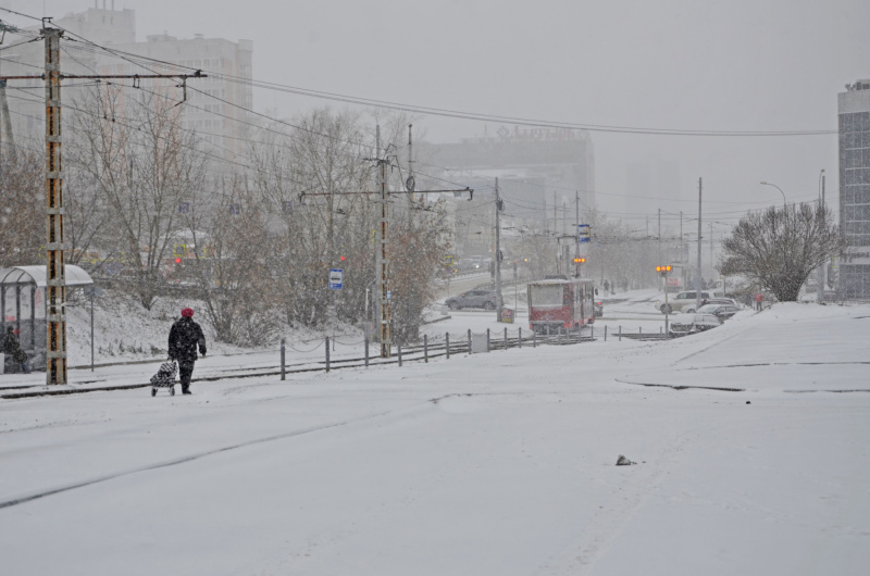 19 декабря местами в Свердловской области ожидаются сильный снег, гололедица на дорогах