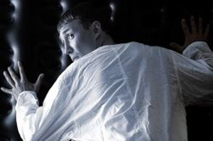 В Челябинске из психоневрологической больницы сбежал больной В Челябинске из психоневрологической больницы сбежал больной