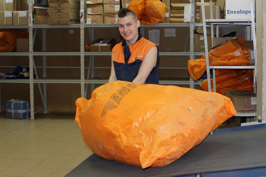 Почта России создала сеть курьерской доставки в Уральском регионе