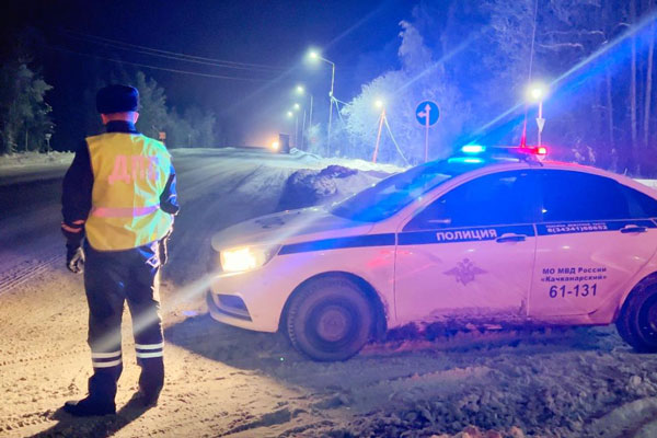 Госавтоинспекция предупреждает автомобилистов об осложнении обстановки на дорогах региона в связи с непогодой