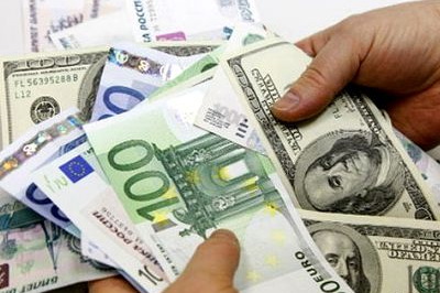 В начале недели рубль подрос