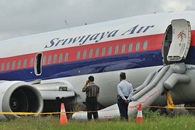 Пилот индонезийской авиакомпании перепутал аэропорты