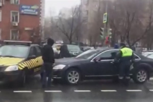 Михаил Горбачев попал в ДТП в столице. «Автомобиль двигался по встречке с включенными спецсигналами»