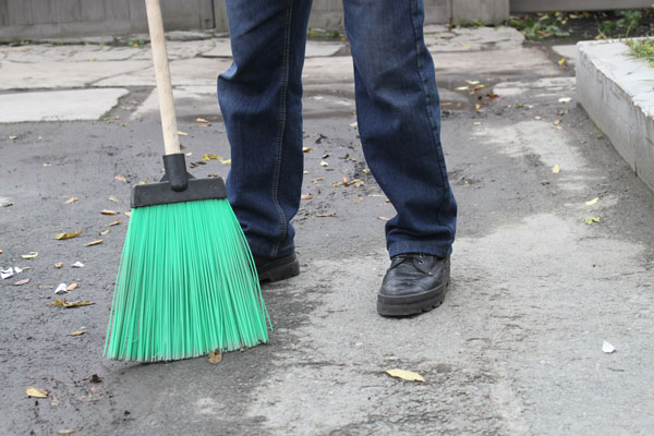 Подмёл улицы и устроился на работу Подмёл улицы и устроился на работу