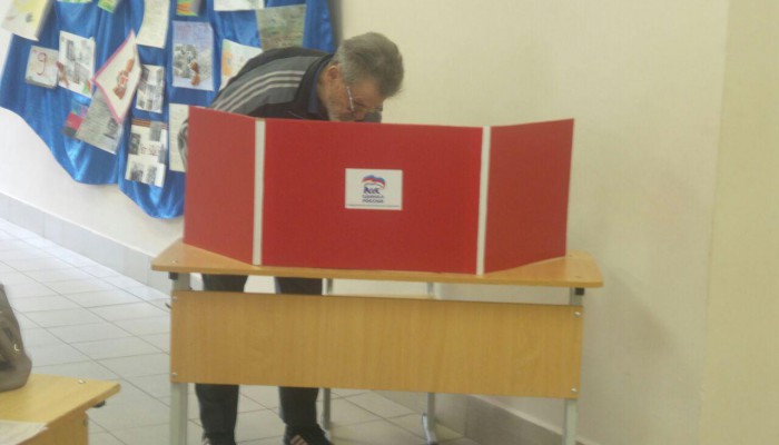 На счетных участках Екатеринбурга не соблюдается тайна голосования На счетных участках Екатеринбурга не соблюдается тайна голосования