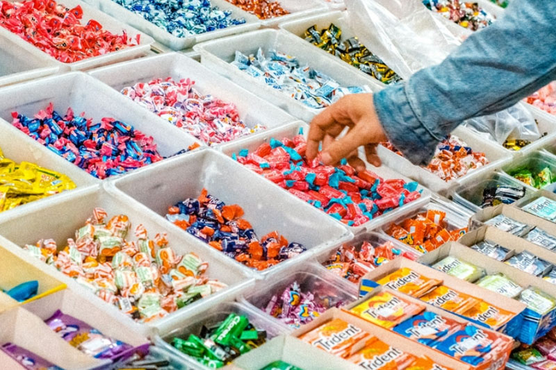 Фейк? В родительских чатах появилось тревожные сообщения | Уральцев пугают новостями об опасных леденцах в школах Фейк? В родительских чатах появилось тревожные сообщения | Уральцев пугают новостями об опасных леденцах в школах