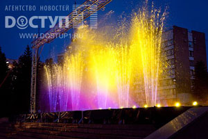 Челябинские «танцующие» фонтаны и лазерное шоу. ВИДЕО