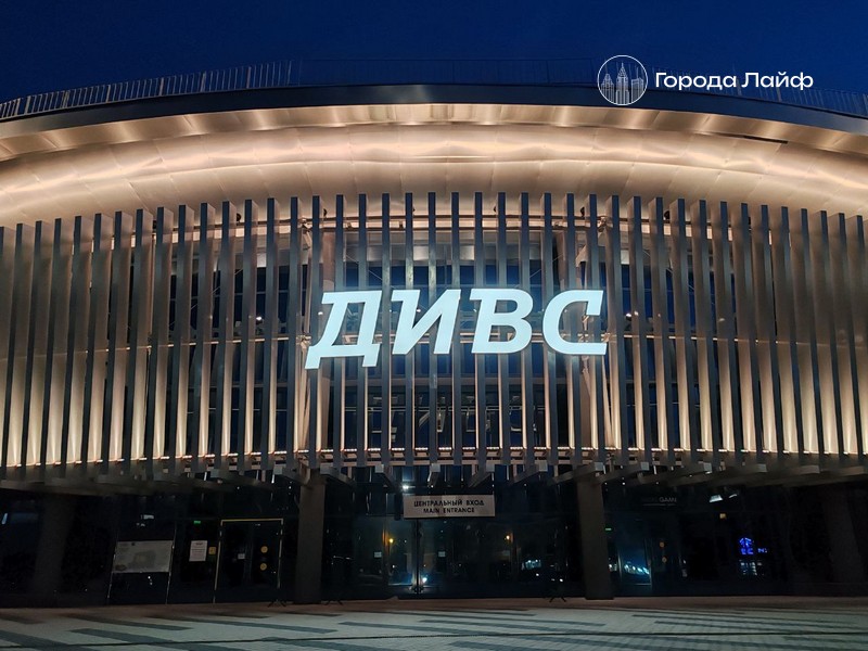 «Голова болит, слов не слышно»: Niletto выступил в ДИВС, но шоу испортила акустика | Зрители массово уходили с концерта Niletto в Екатеринбурге из-за ужасного звука