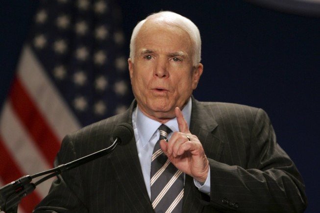 Сенатор Маккейн ответил Путину статьей в Правде Сенатор Маккейн ответил Путину статьей в Правде