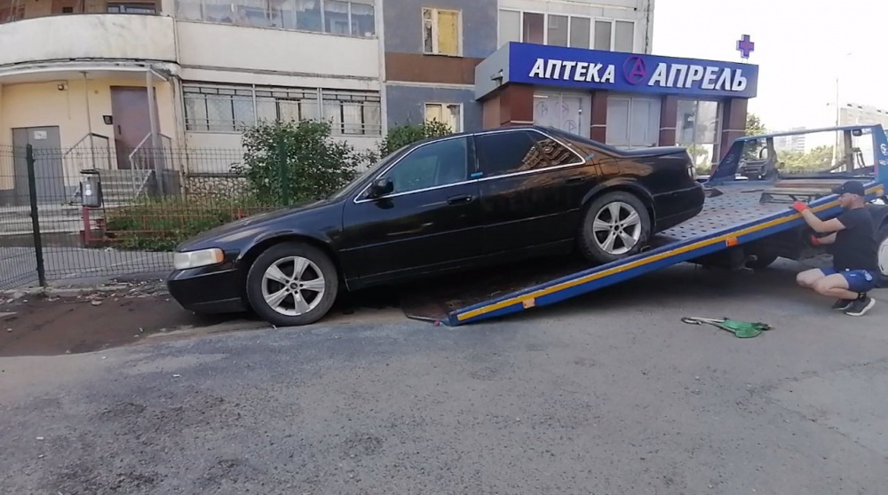 В Екатеринбурге судебные приставы арестовали автомобили должника | Уралец накопил долги на 355 тысяч рублей им лишился автомобилей 