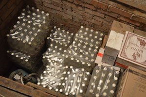 В Ханты-Мансийске сотрудники полиции изъяли около 2000 бутылок нелицензированной водки