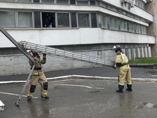 Свердловчанам, пострадавшим от удара молнии, выплатят более 10 миллионов рублей