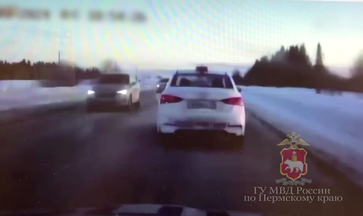 В Пермском крае ГИБДД устроила погоню за пьяным таксистом 