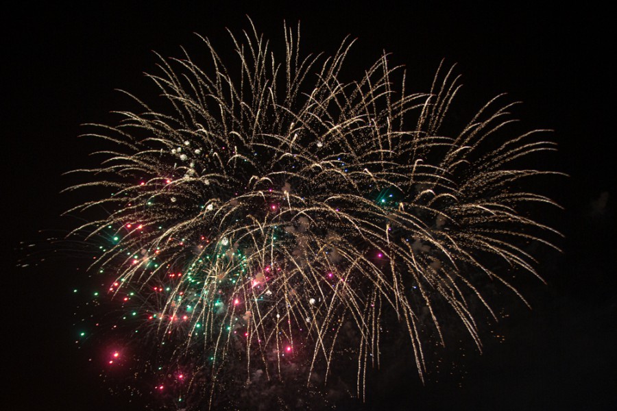 В Екатеринбурге ввели особый противопожарный режим на новогодние праздники | В Екатеринбурге введён противопожарный режим на период праздников