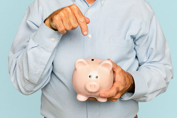 Россиянам досрочно перечислят детские пособия и пенсии перед майскими праздниками | Детские пособия и пенсии выплатят россиянам досрочно перед майскими праздниками