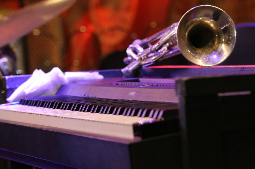 Мэр Екатеринбурга признался в умении играть на тромбоне Мэр Екатеринбурга признался в умении играть на тромбоне