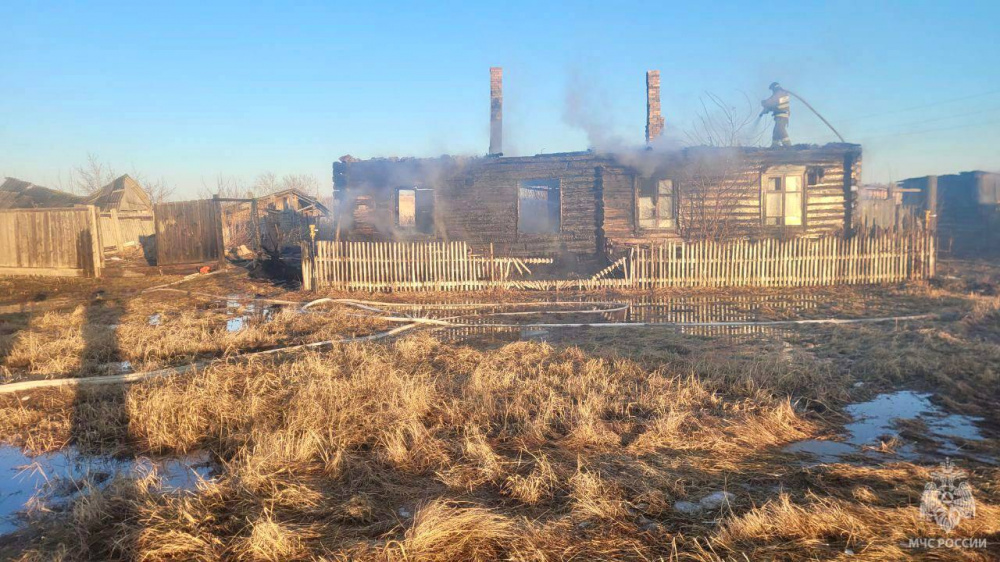 Два человека погибли в Тюменской области при пожаре  | Пожар погубил двоих человек в Тюменской области 