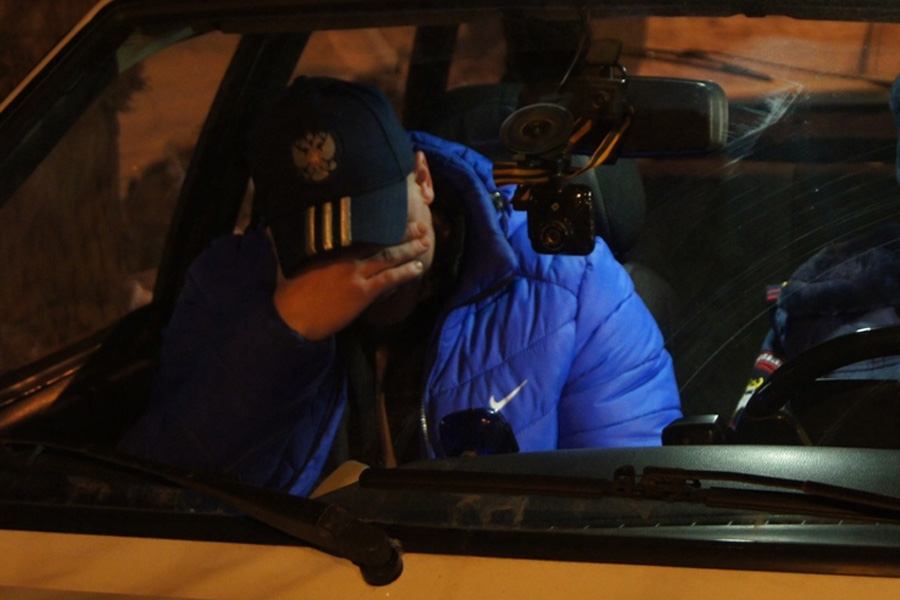 В День полиции в Екатеринбурге задержали пьяного начальника отдела по борьбе с коррупцией В День полиции в Екатеринбурге задержали пьяного начальника отдела по борьбе с коррупцией