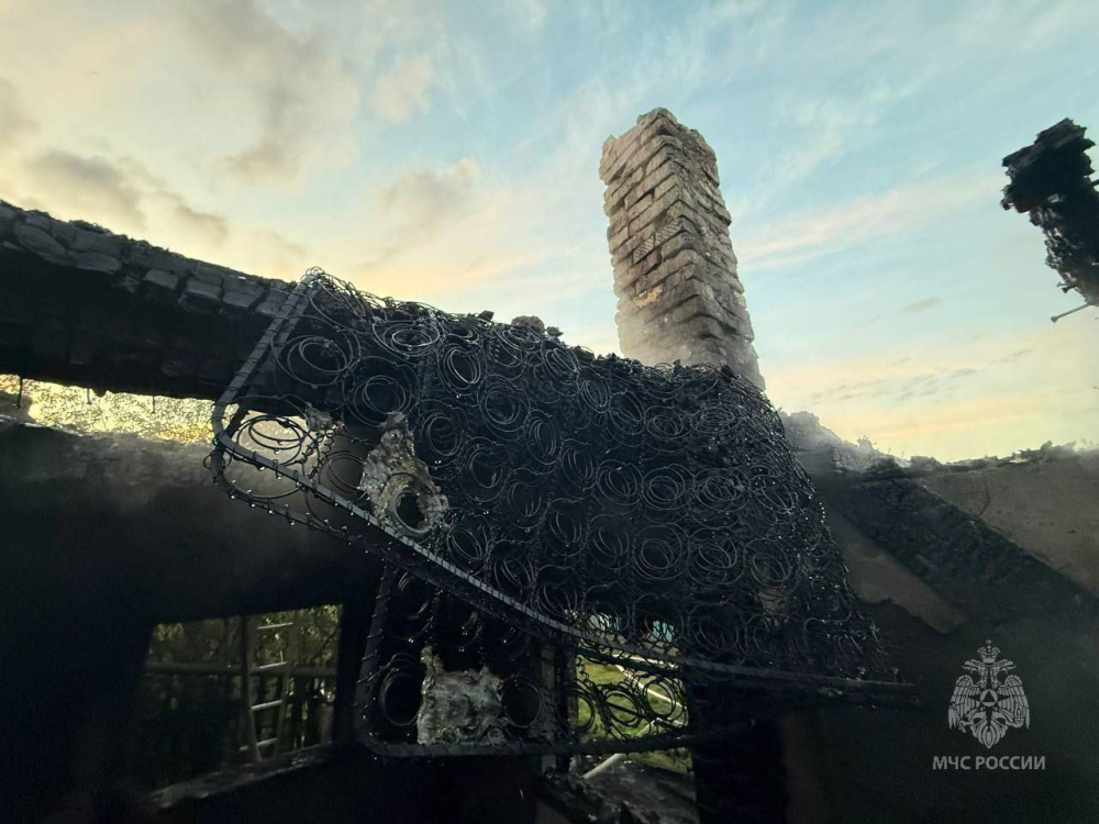 В Тобольском районе человек погиб в результате пожара  | Человек погиб при пожаре в тюменском коллективном саду 