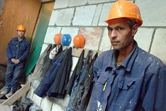 Свердловская область лишилась сотни нелегалов