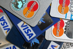 Российские чиновники ищут способы отказаться от Visa и MasterCard Российские чиновники ищут способы отказаться от Visa и MasterCard