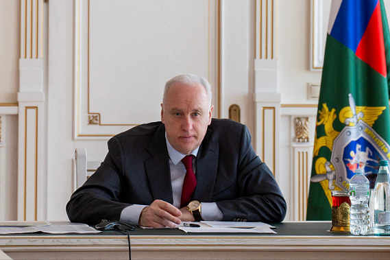 Пятеро детей в нищете - жители Перми жалуются на многодетную семью | В Перми семья с пятью детьми угодила в федеральный скандал Пятеро детей в нищете - жители Перми жалуются на многодетную семью | В Перми семья с пятью детьми угодила в федеральный скандал