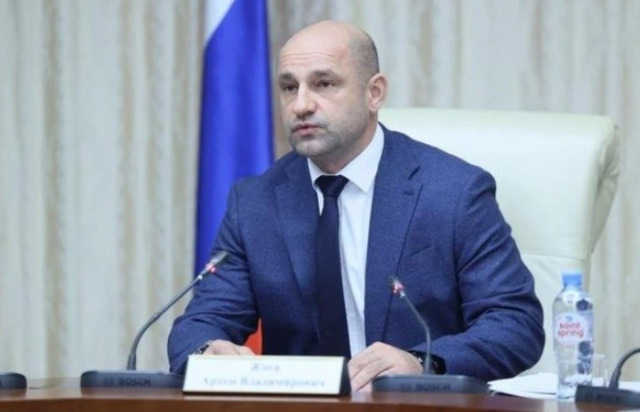 Вместо отпуска — Донбасс: новый полпред УрФО Артем Жога поддержал проект «Доброслужащий» | Новый полпред УрФО Артем Жога предложил отправлять чиновников в Донбасс вместо отпуска