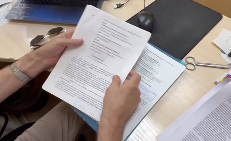 Житель Среднеуральска лишился квартиры под воздействием неизвестного вещества  | «Что-то подмешали» — уралец увлёкся спиртным и лишился квартиры 