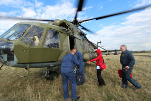 На совместной тренировке в Свердловской области медики ЦВО отработали применение новейшего реанимационного модуля на базе вертолёта Ми-8МТ