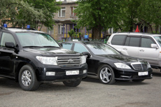 Облпрокуратура «не заметила» мигалок на кортеже Мишарина Облпрокуратура «не заметила» мигалок на кортеже Мишарина